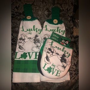 Mickey and Minnie Mouse St Patrick’s Day Kitchen Set